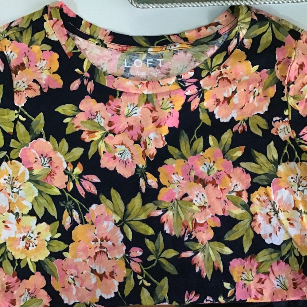 Loft NWOT Floral Vintage Soft Tee XS